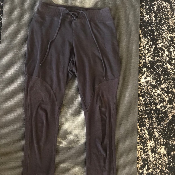 Alo ribbed lace up joggers - Picture 5 of 12